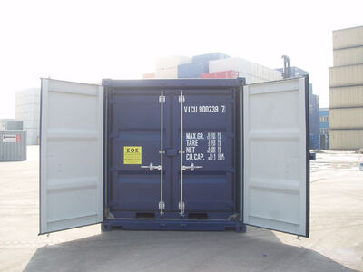  SHIPPING CONTAINERS 9ft New SC10