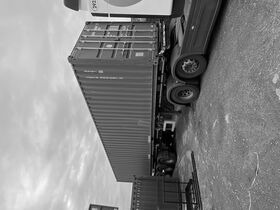 ONCE USED SHIPPING CONTAINERS