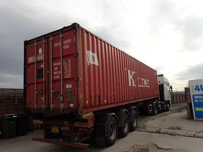 SHIPPING CONTAINERS 30ft Container S2 Doors 65634 click to zoom image