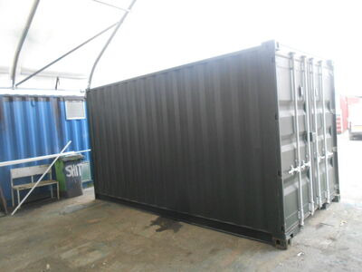 SHIPPING CONTAINERS 15ft Original Doors Green CO150002 click to zoom image