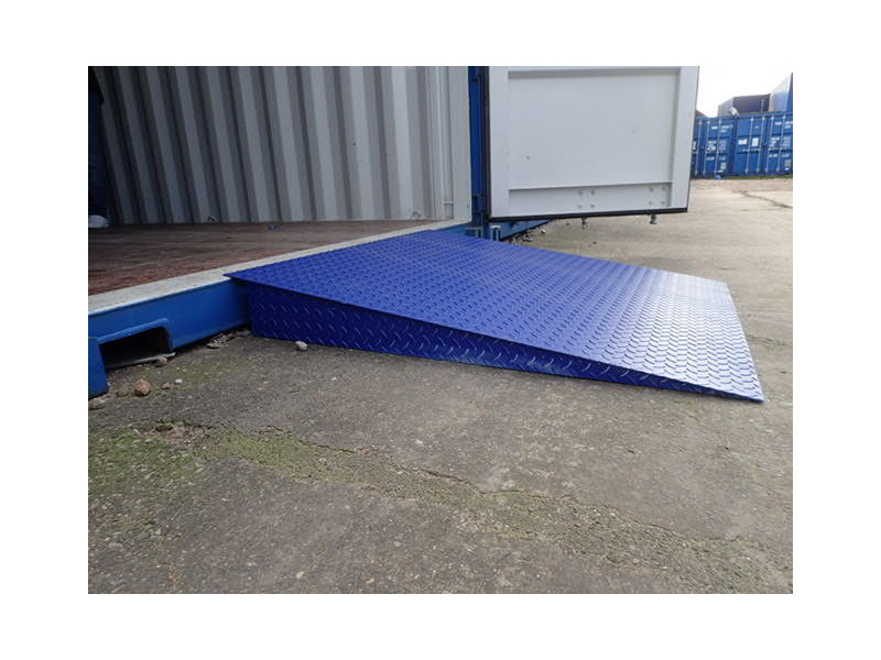 SHIPPING CONTAINERS 4ft x 4ft container ramp - 5 tonnes click to zoom image