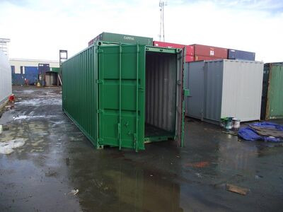 SHIPPING CONTAINERS 25ft S2 Doors