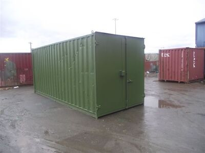 SHIPPING CONTAINERS 25ft S1 Doors