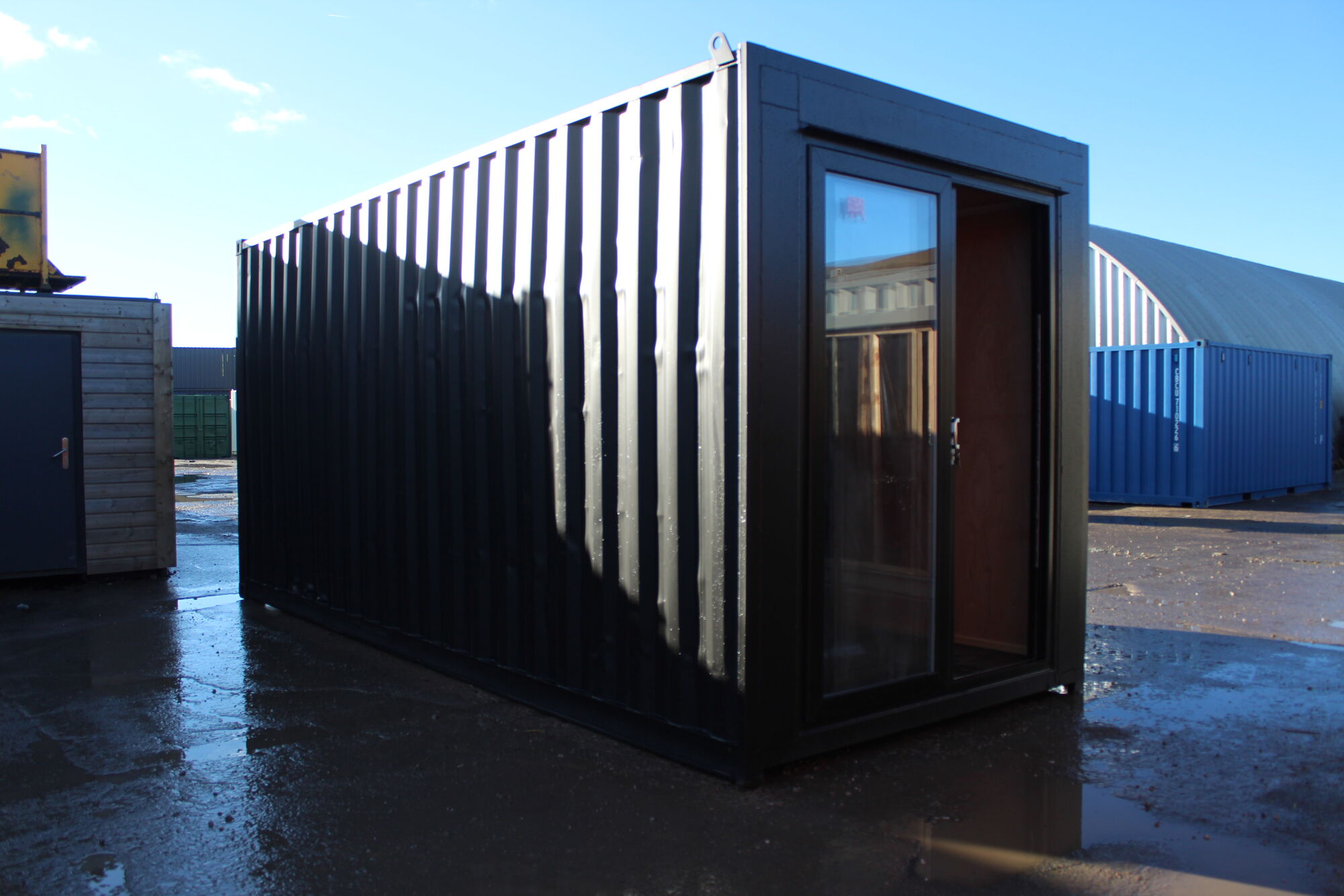 SHIPPING CONTAINERS 20ft Used HC Patio Doors, Ply Lined, Black