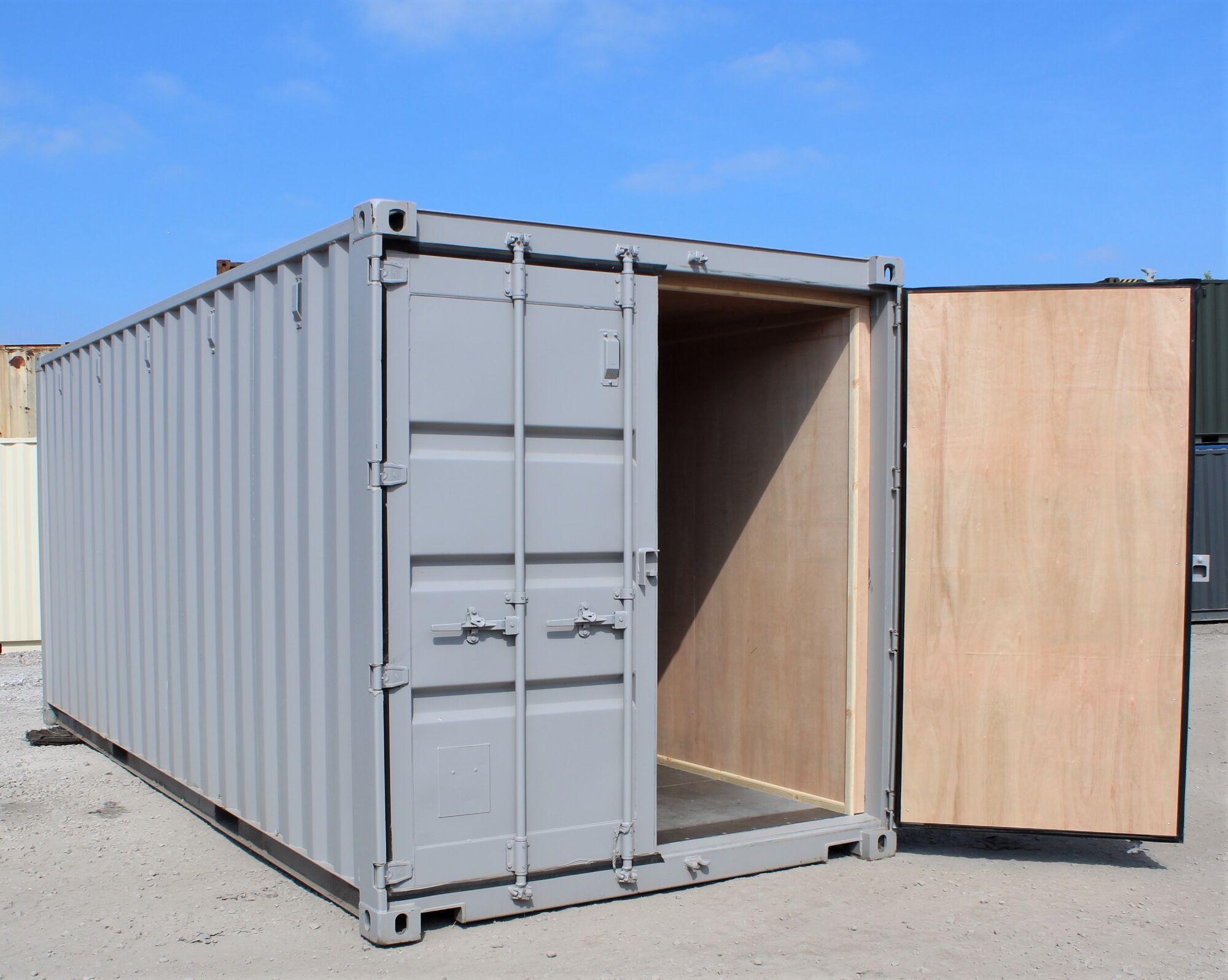 SHIPPING CONTAINERS 20ft ply lined and insulated, new OFF130554 £