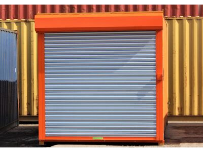 SHIPPING CONTAINERS 24ft Used Container - S4 Roller Shutter Doors
