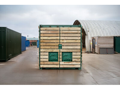 SHIPPING CONTAINERS Used 20ft Container with Cladding - OFF132916 click to zoom image