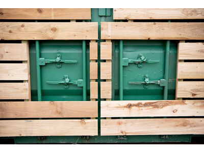 SHIPPING CONTAINERS Used 20ft Container with Cladding - OFF132916 click to zoom image