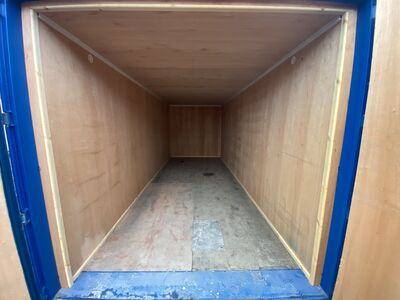 SHIPPING CONTAINERS Used 20ft Ply lined & Insulated - OFF136025 click to zoom image