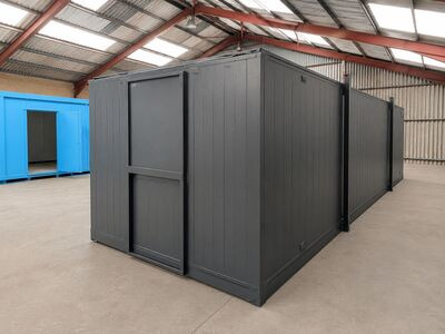 SHIPPING CONTAINERS Used 32ft x 10ft Office Cabin - OFFM137637 click to zoom image
