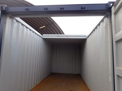 SHIPPING CONTAINERS Used 20ft with Sliding Roof