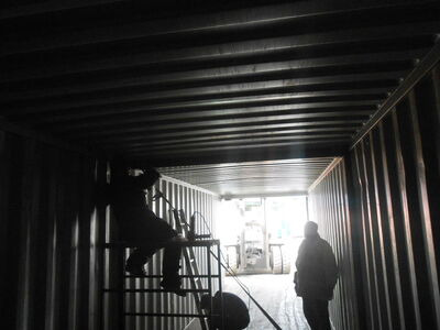 SHIPPING CONTAINERS 40ft Transportable as 2 x 20ft units SC70 click to zoom image