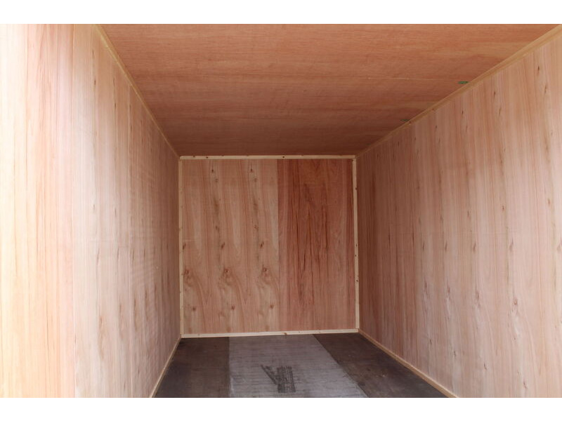 SHIPPING CONTAINERS 10ft Plylined & Insulated click to zoom image