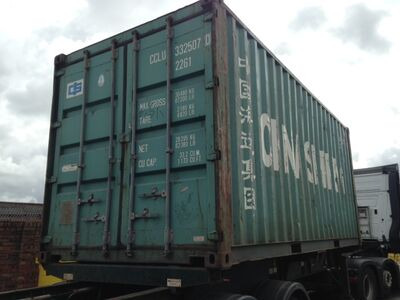 SHIPPING CONTAINERS Green 20ft FG Original Doors