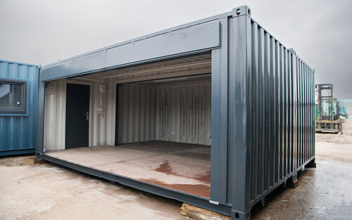 20ft x 16ft CarTainer inside wall