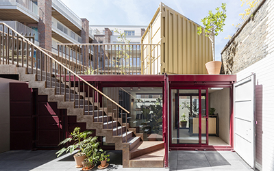 Joined up shipping containers